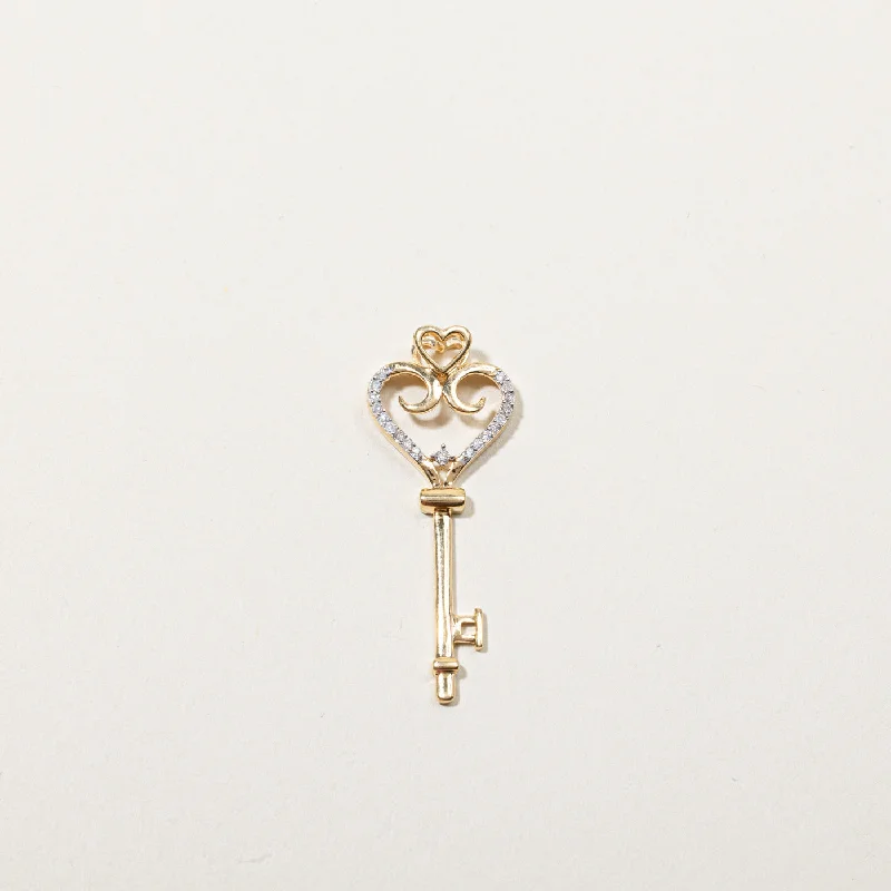 Diamond Key Pendant | 0.10ctw |