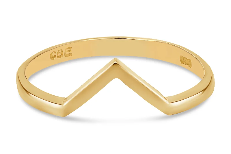 V Ring: Yellow Gold