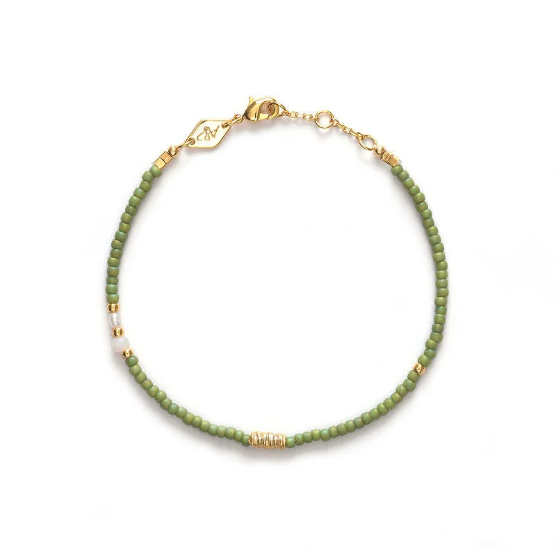 Wave Gold Plated Bracelet w. Green Beads